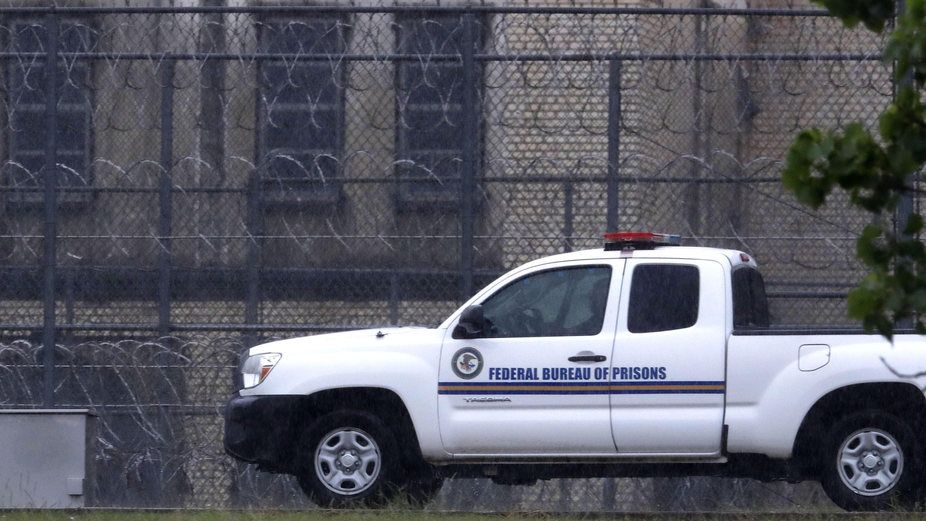 Federal prison camp security lapses raise escape risks, review finds