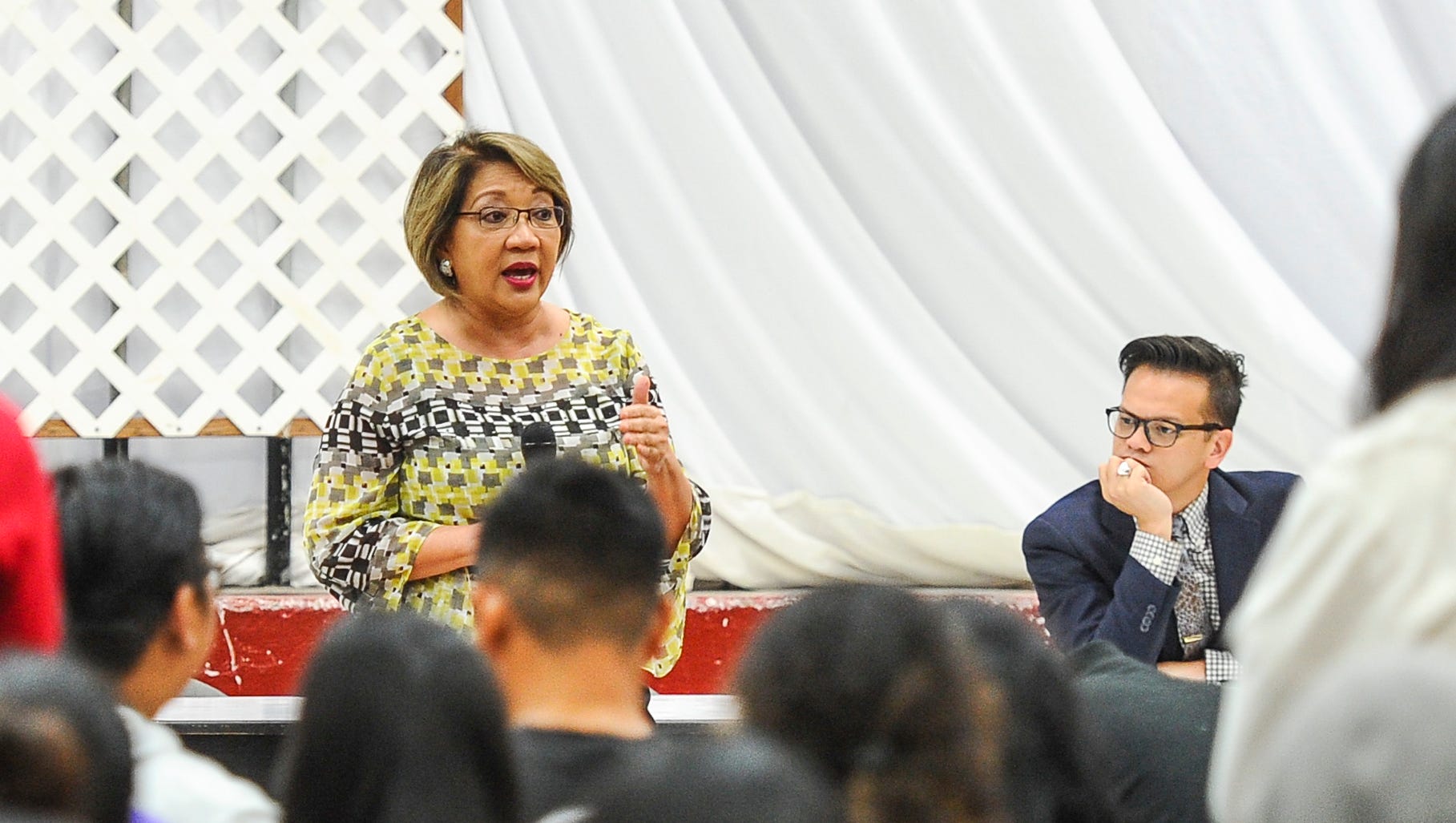 Senators Education board mishandled superintendent case