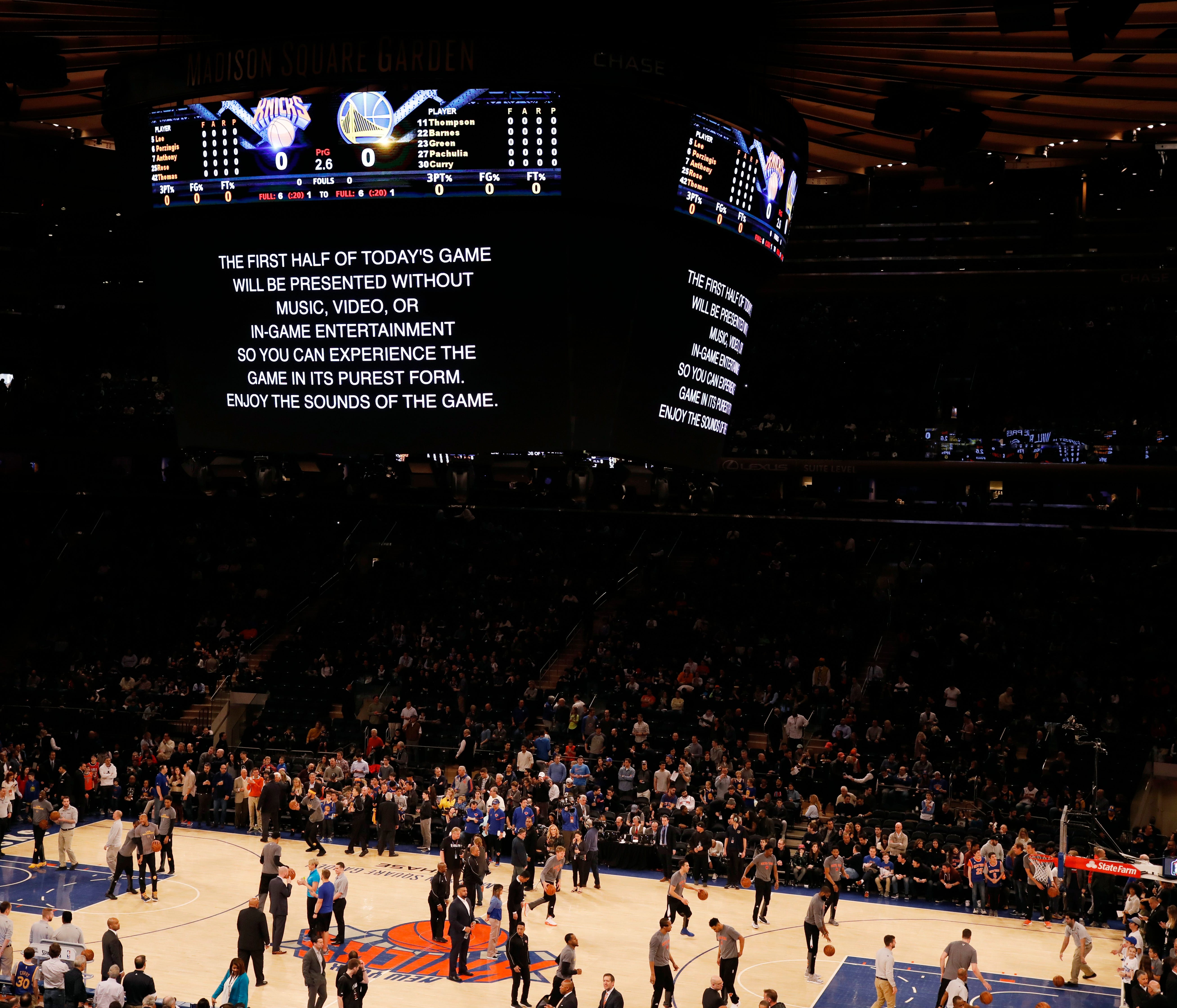 epa05832196 A general view of Madison Square Garden before the start of  the first half of the NBA basketball game between the Golden State Warriors and the New York Knicks at Madison Square Garden in New York, New York, USA, 05 March 2017.  EPA/JASO