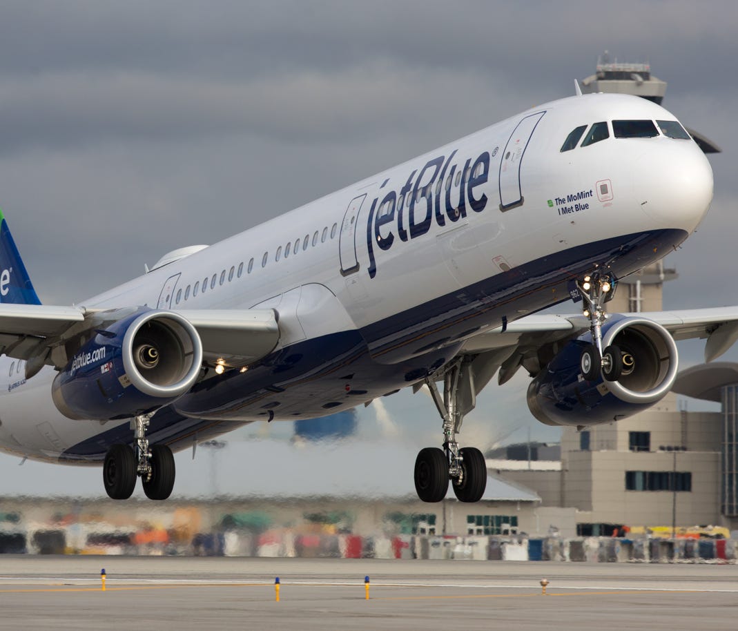 A JetBlue Airbus A321  takes off from Los Angeles International Airport in March 2017.