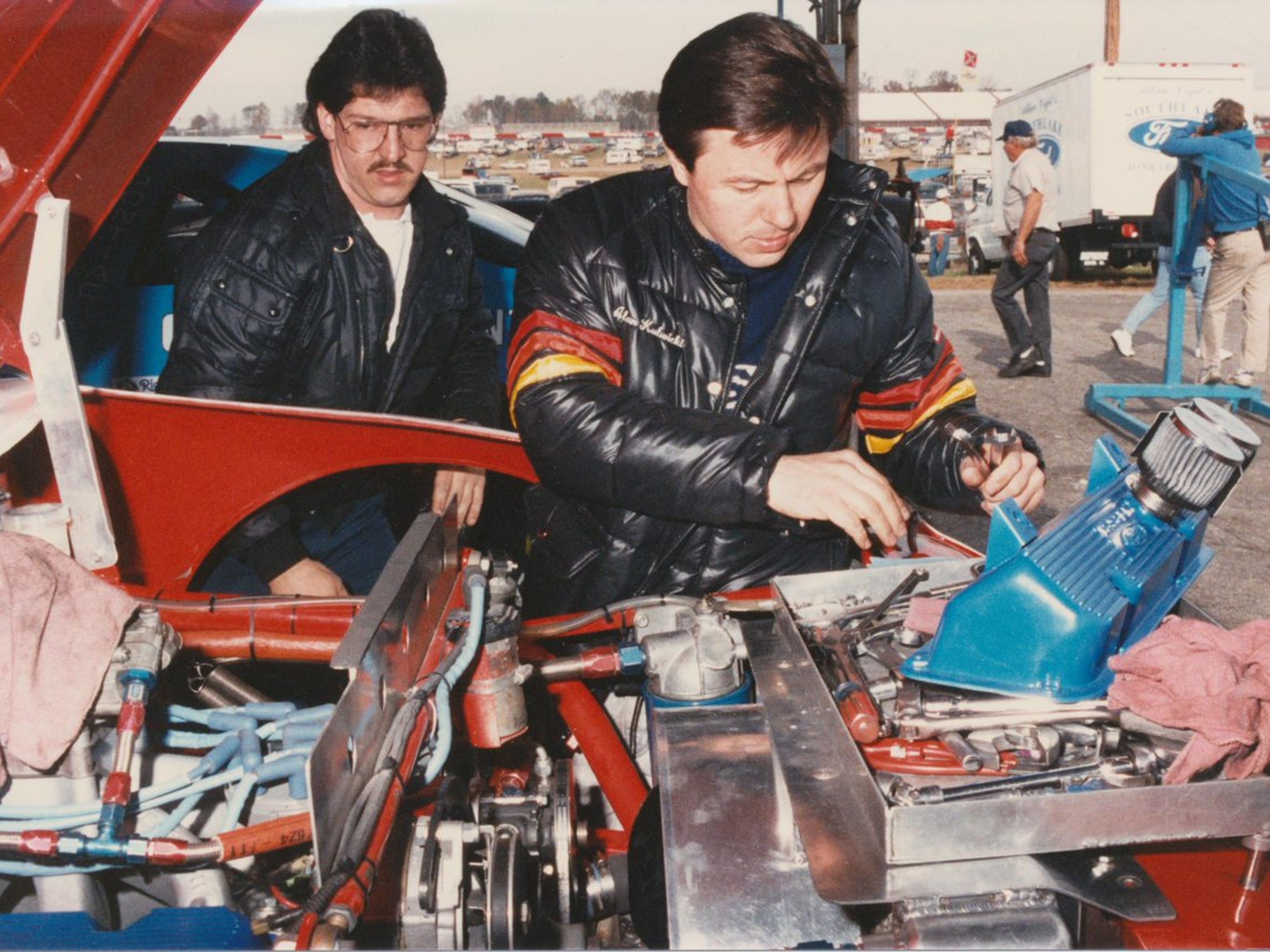 How would NASCAR be different if Alan Kulwicki hadn't died?