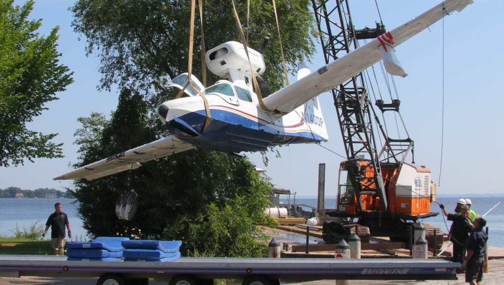 Seaplane crash on Lake Winnebago claims second victim