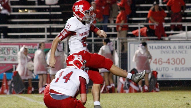 Haughton's Nico Broadway made the game-winning field goal for the Bucs.