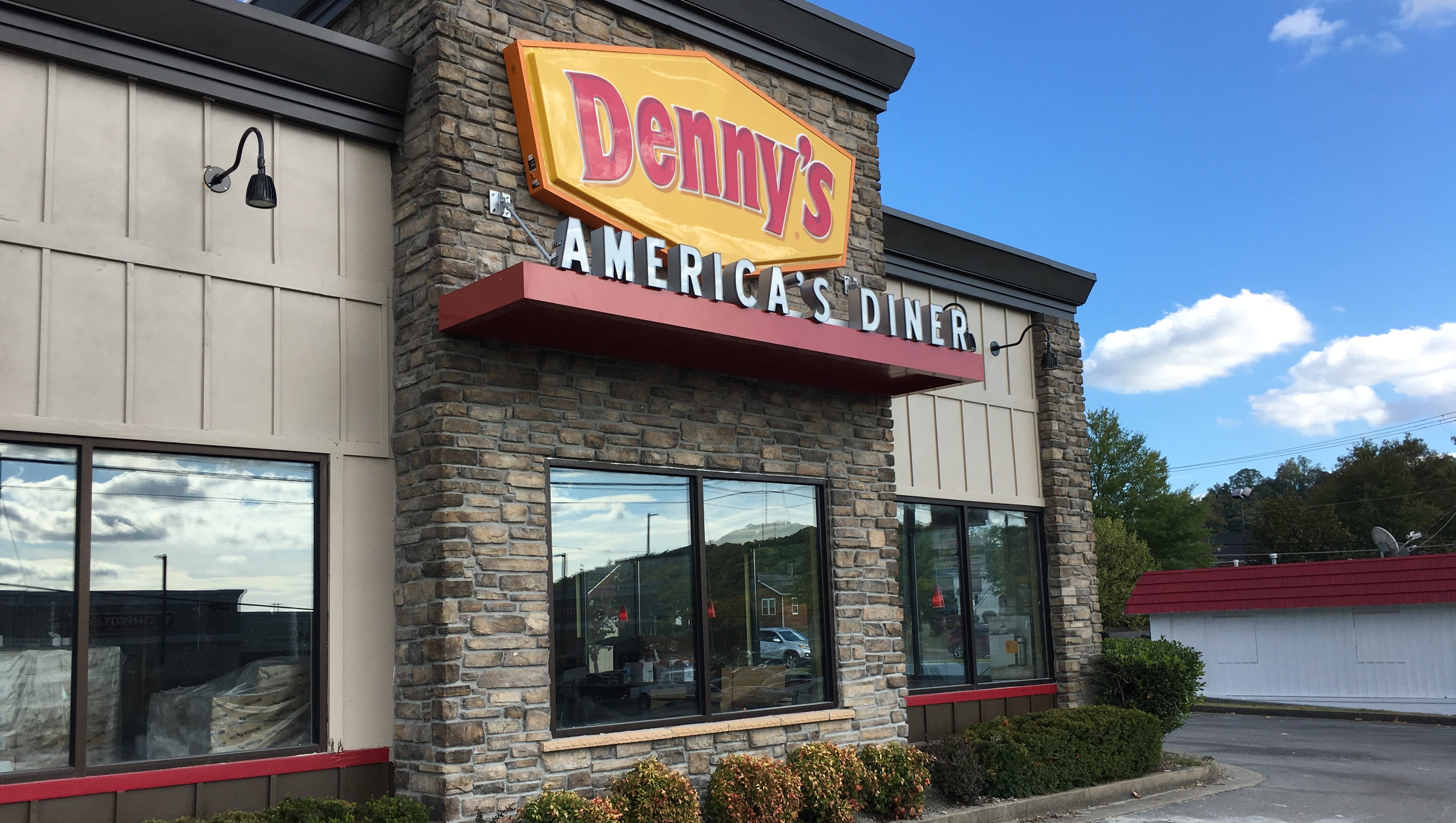Do you remember these 10 restaurants? Denny's