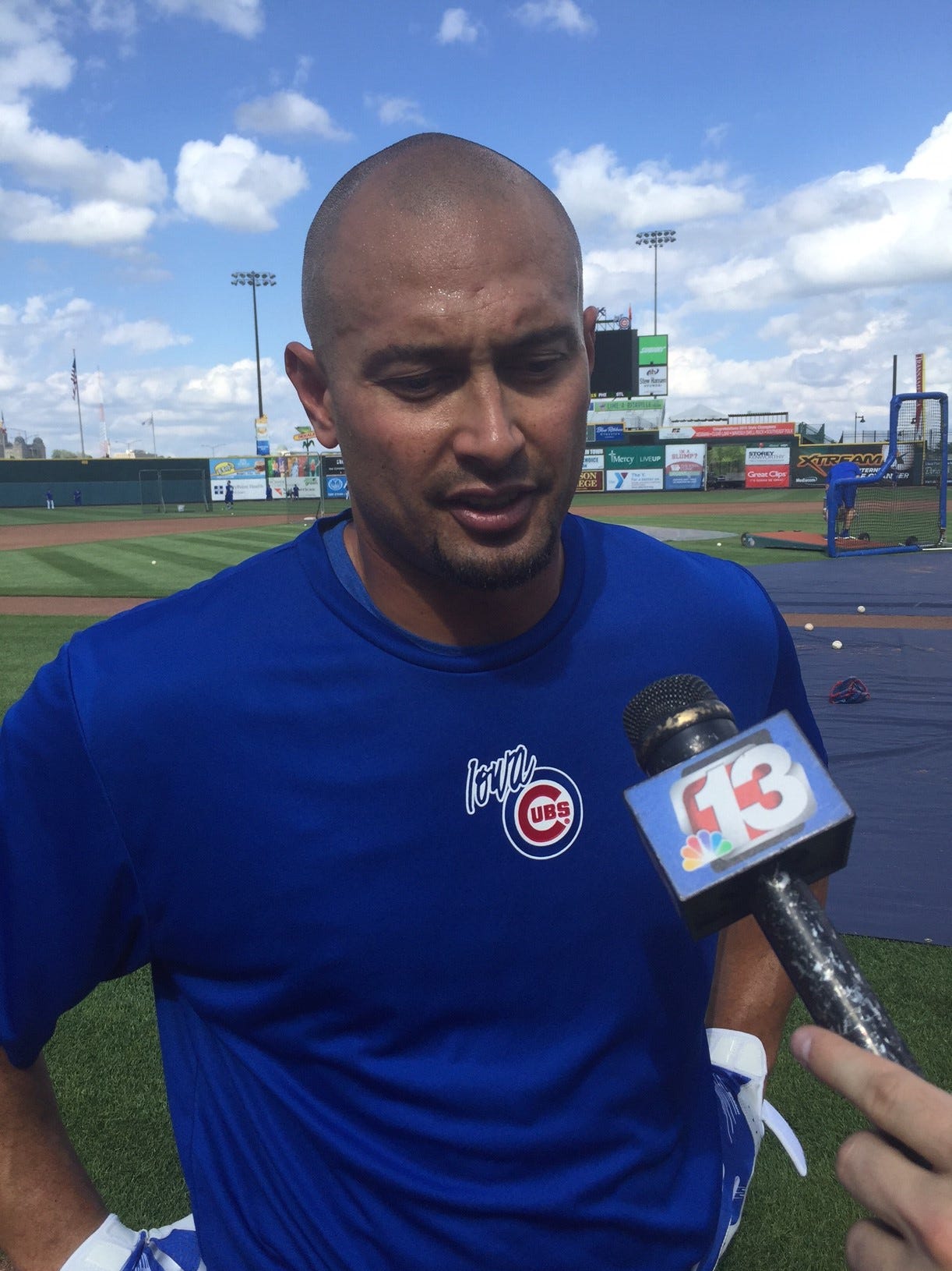 Shane Victorino not giving up on baseball with the Iowa Cubs