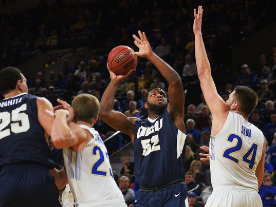 636513072437362240-SDSU-vs-Oral-Roberts-bball017.JPG