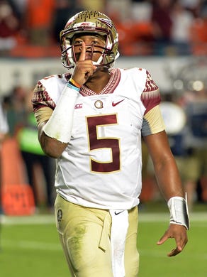 Clemson Qb Leaves With Apparent Knee Injury