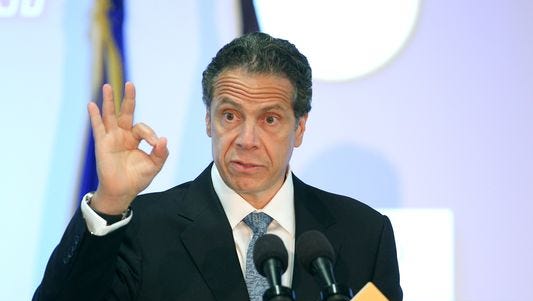 Gov. Andrew Cuomo visits RIT to discuss the START-UP NY program in 2015.