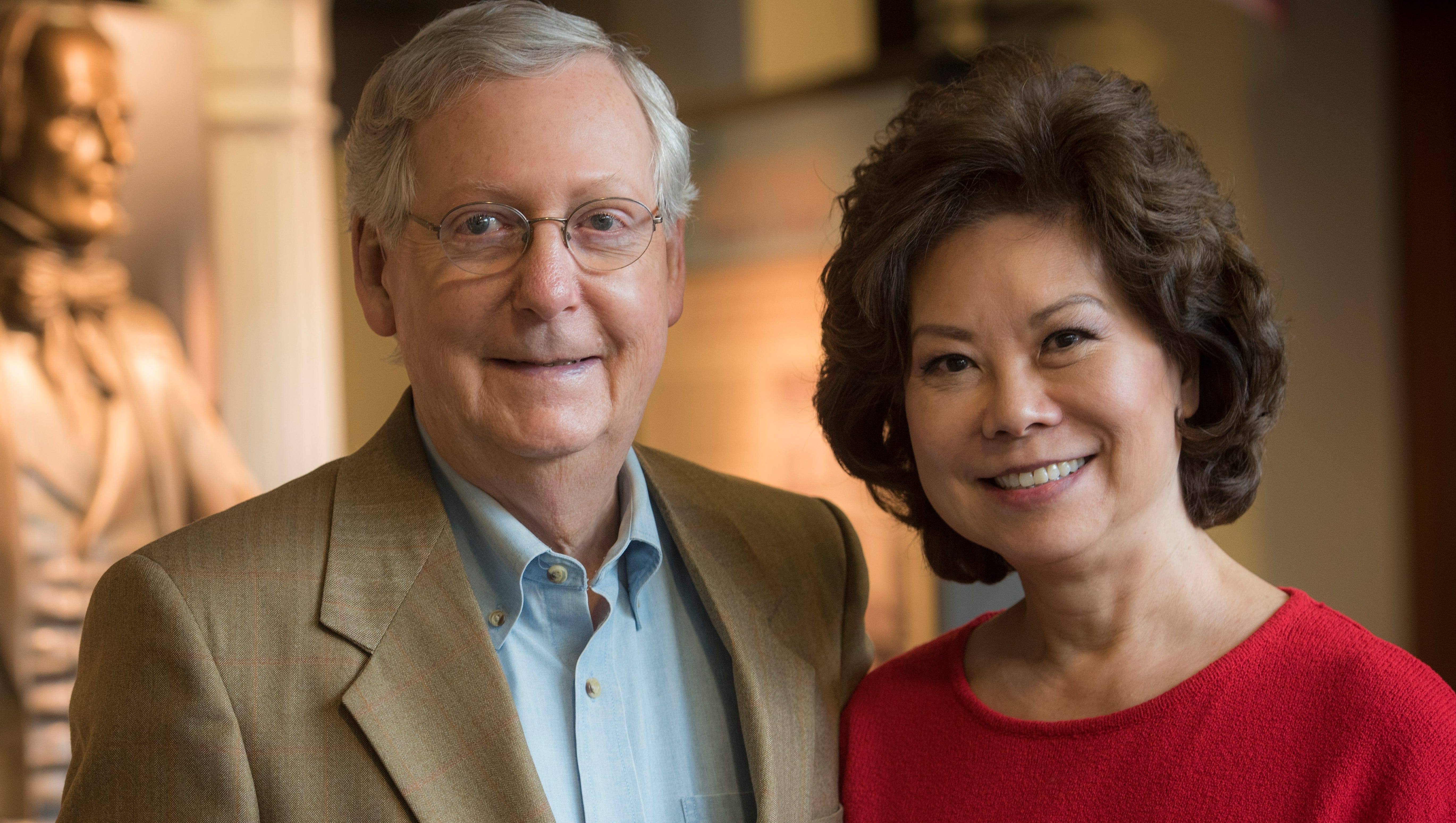 Sen Mcconnell Wife Elaine Chao Hounded By Immigration Protesters