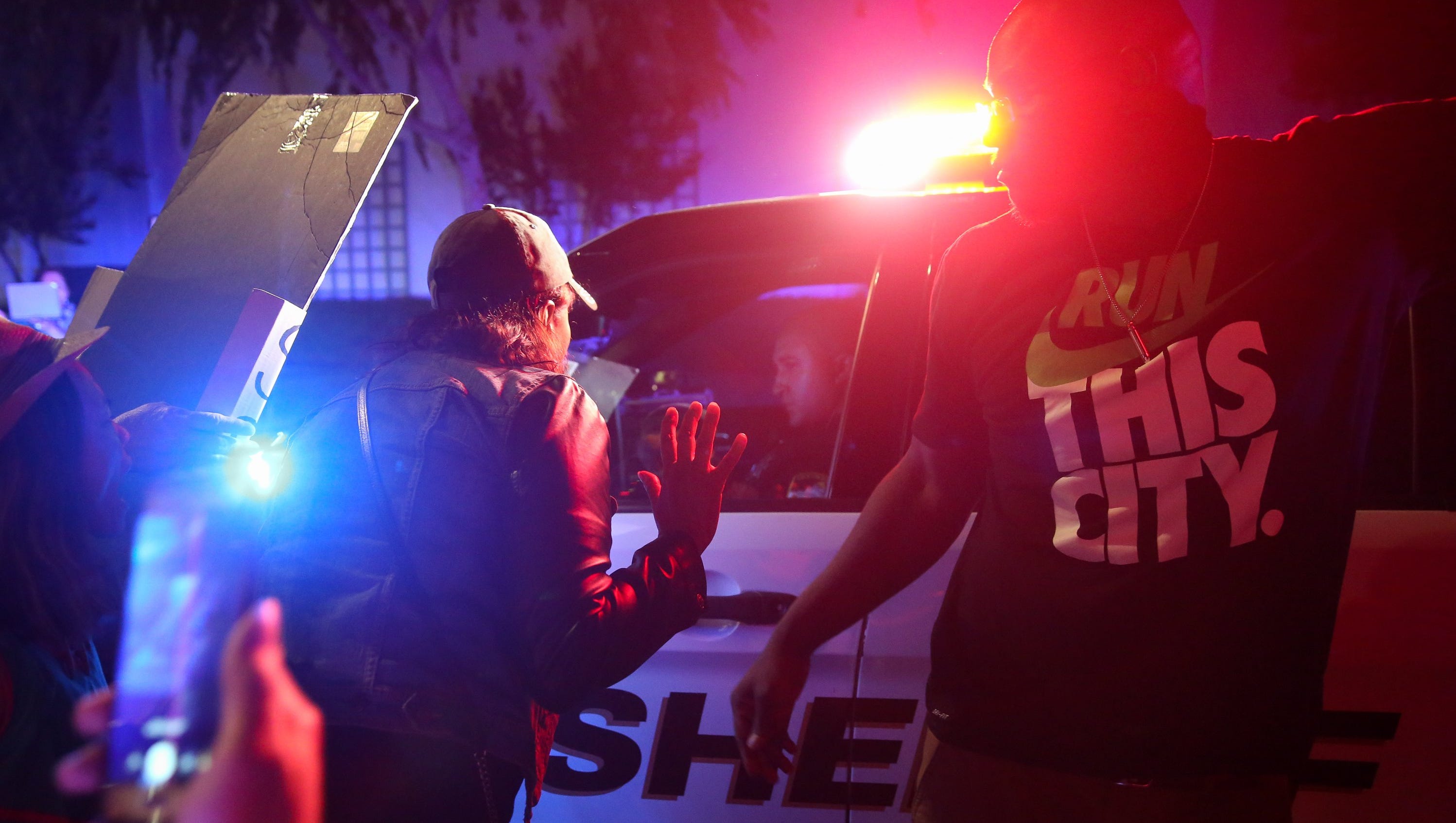 Stephon Clark Shooting Hundreds Rally After Unarmed Black Man S Death
