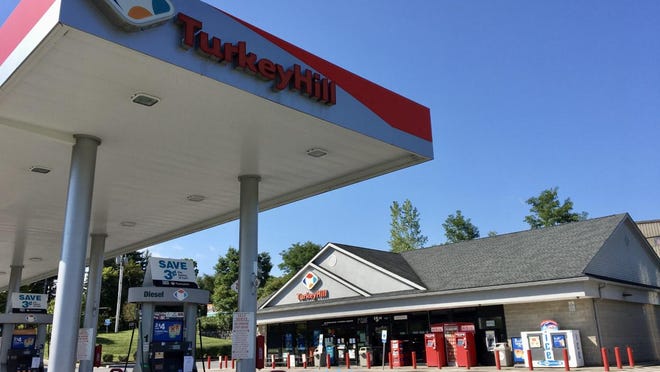 East Stroudsburg Turkey Hill closes for cleaning after worker tests