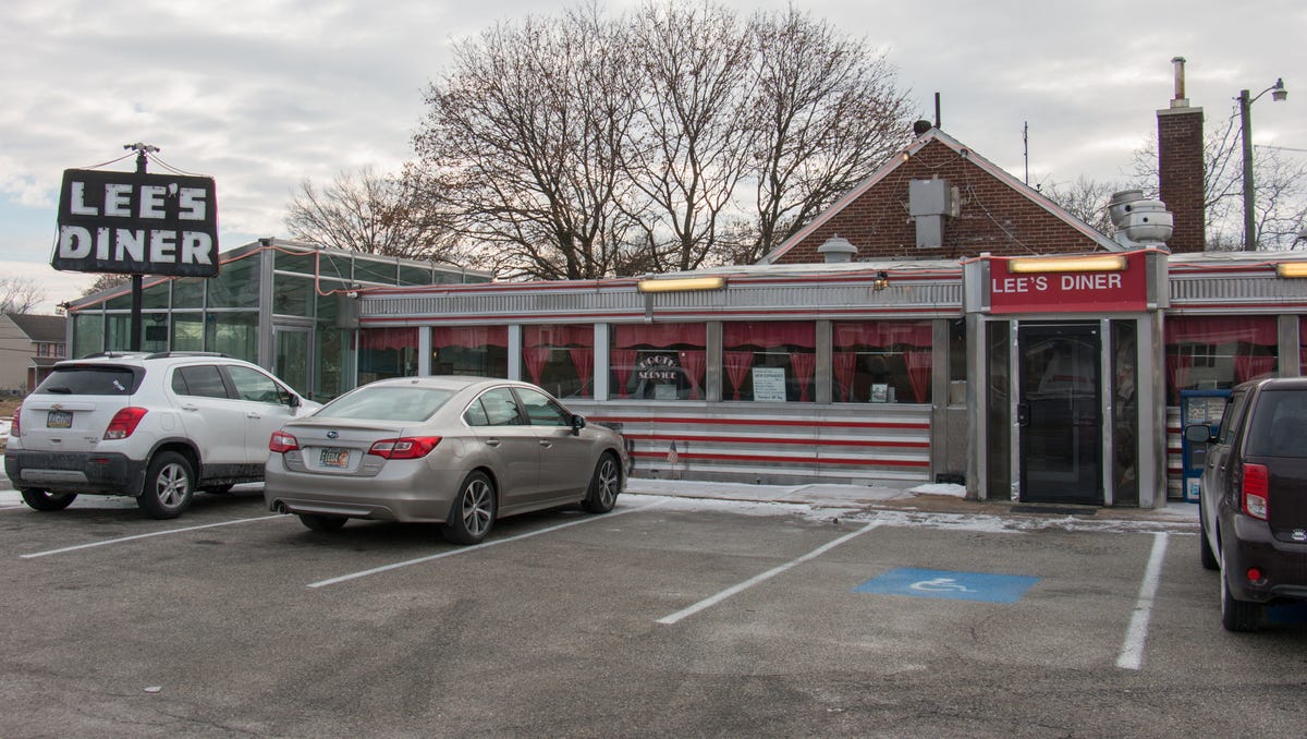 Lee's Diner, a York County icon, gets national attention for its positives