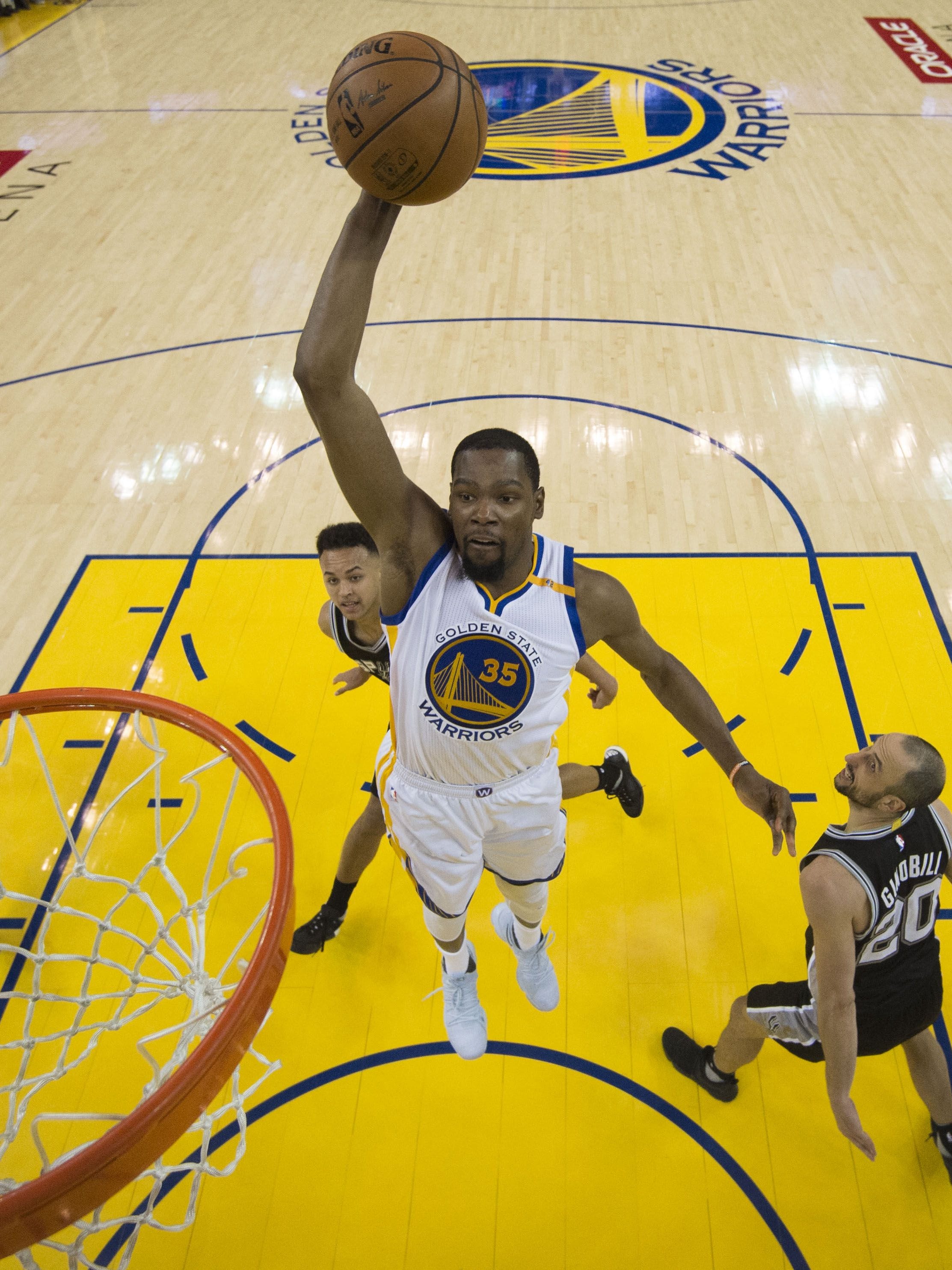 Warriors Vs Spurs Golden State Gets Bounces Breaks In Game 1 Win