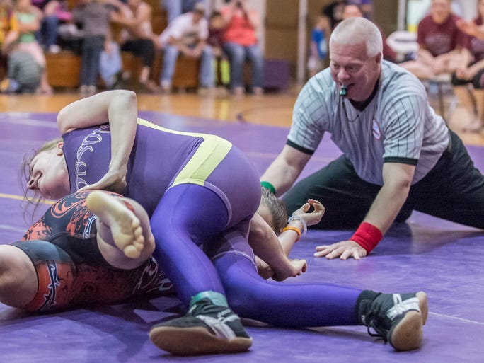 BronsonUnion City Mom vs. Mom wrestling