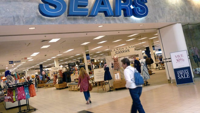 Sears is hoping to shift customers who shopped at its closed stores to other stores or the Web.