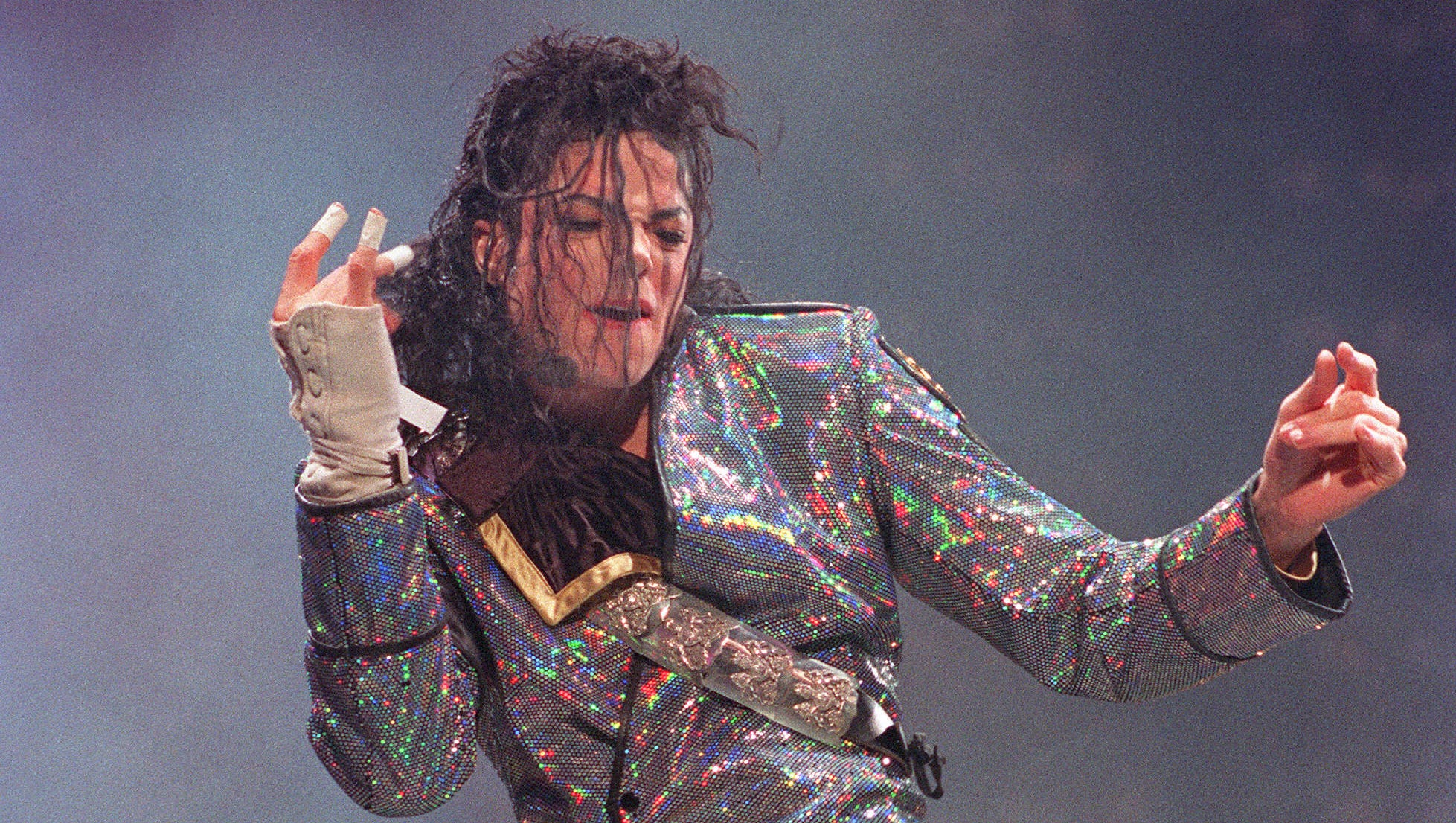 [問卦] Michael Jackson演唱會有人猝死?