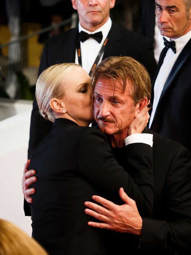 Sean theron dump why did penn charlize Sean Penn