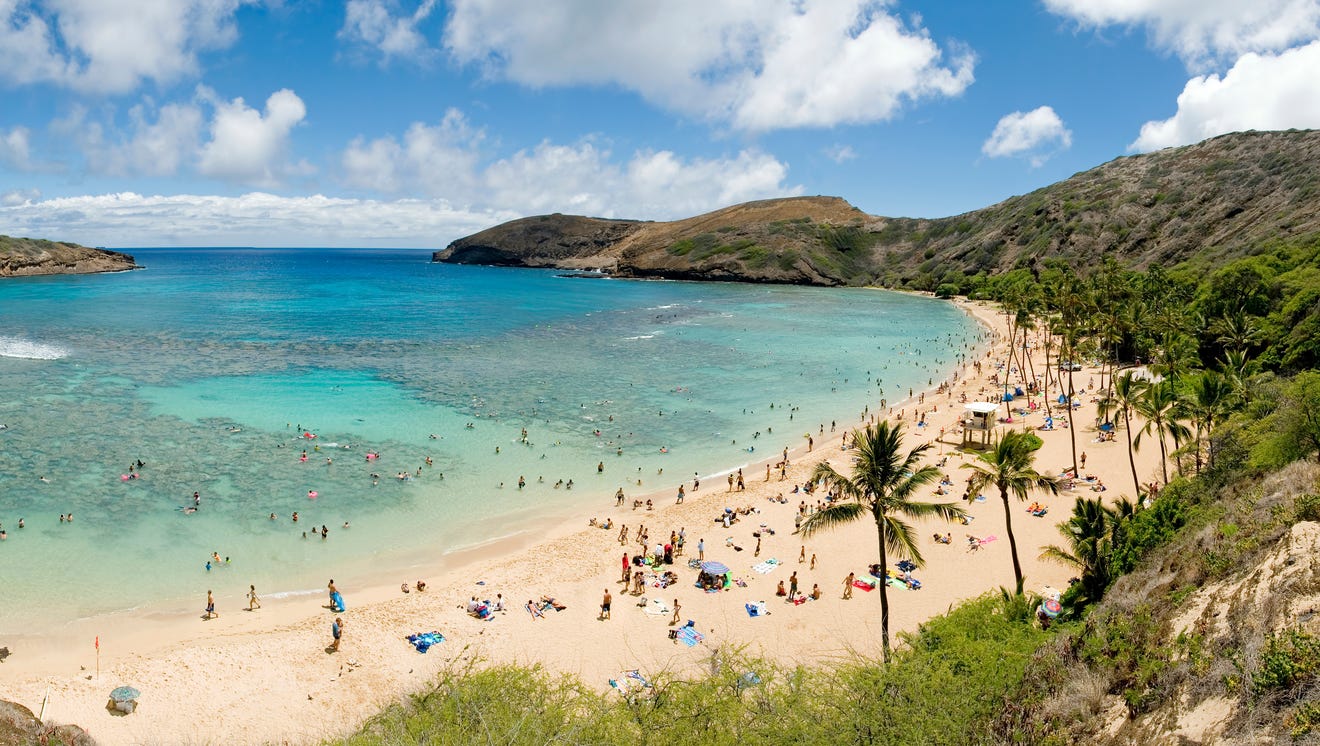 Will Hawaii tourists have to pay a ‘green fee’ to go to the beach? There is growing local support. (usatoday.com)