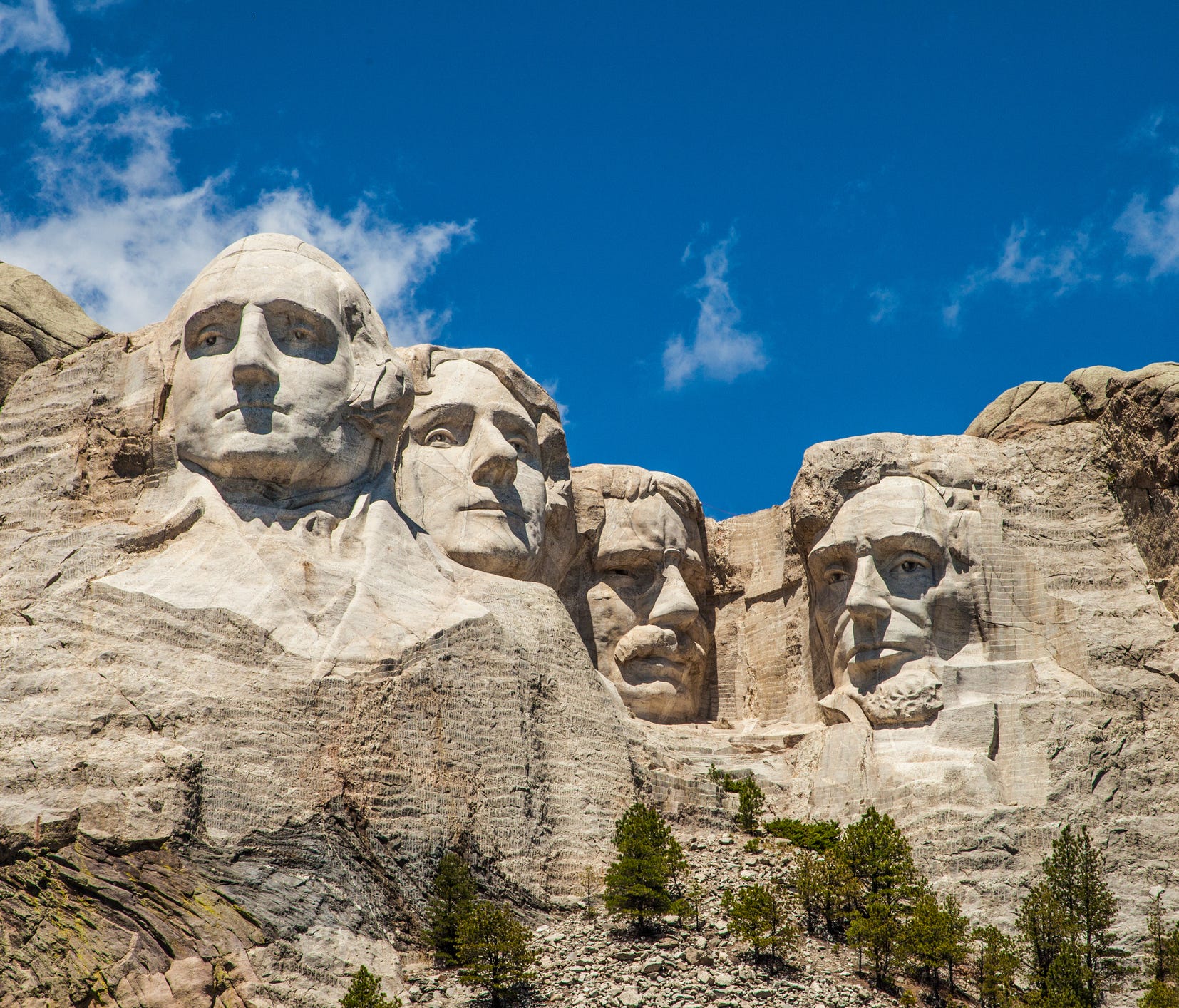 If you've been putting off purchasing a mattress, furniture or major appliance, here's what you should know about shopping over Presidents Day weekend.