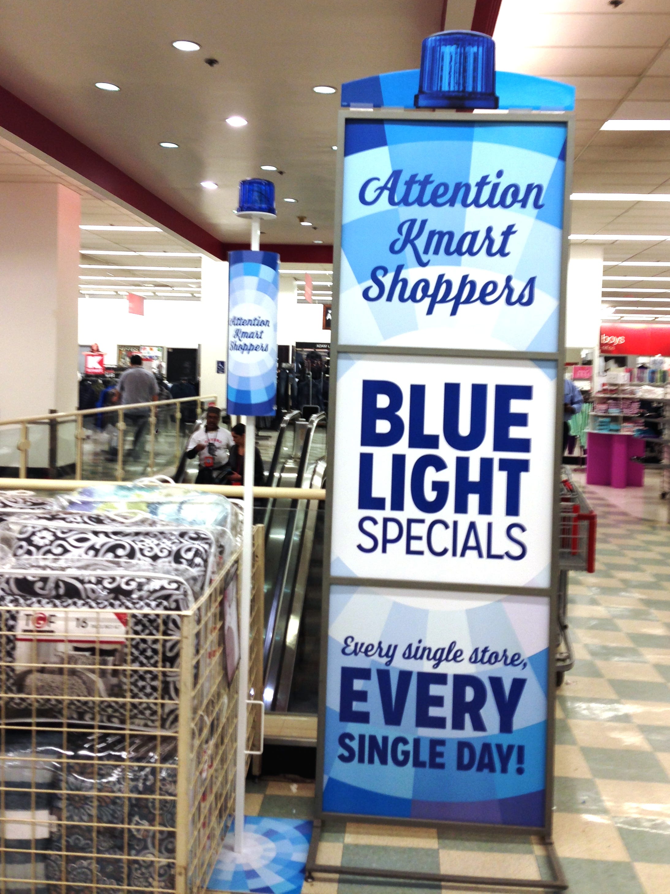 636457456975341618-Kmart-Blulight-In-sto