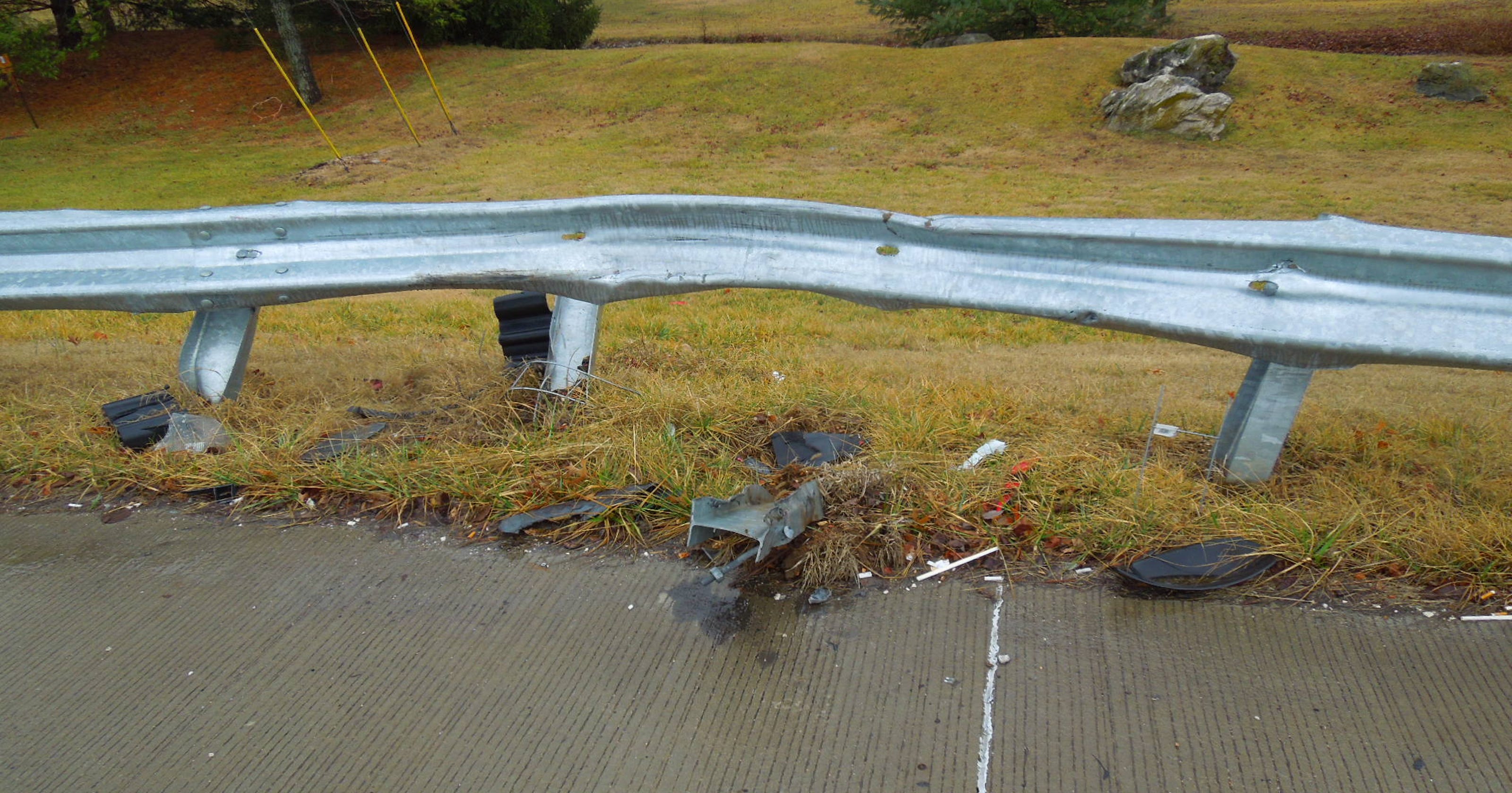 City will repair damaged guardrail if citizens report