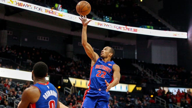 Avery Bradley shoots against the Hawks in the first quarter Thursday.