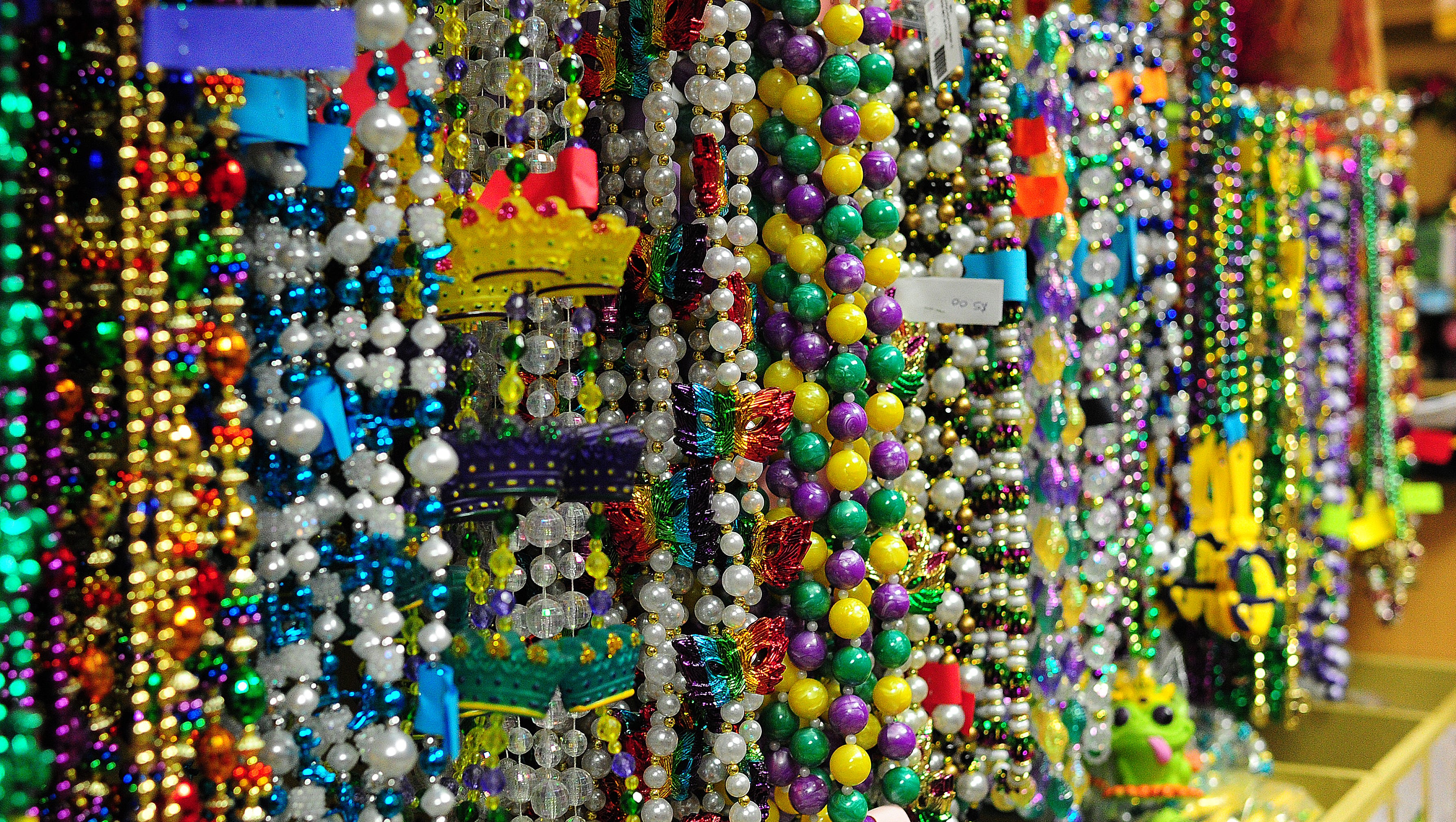 Mardi Gras guide Best parade spots, throws, drinks