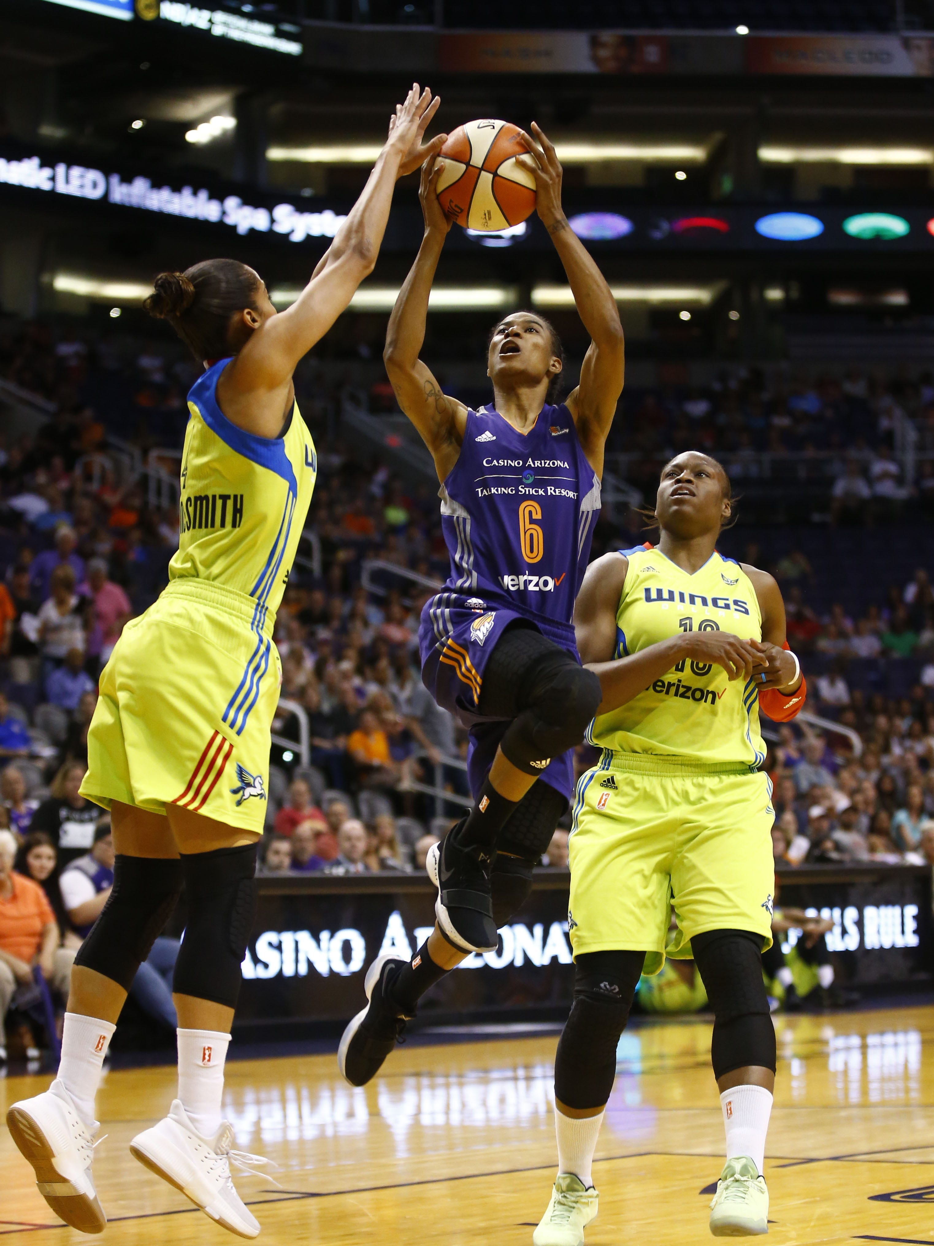 After 7 Years Overseas Wnba S Oldest Rookie Gets Shot With Mercury