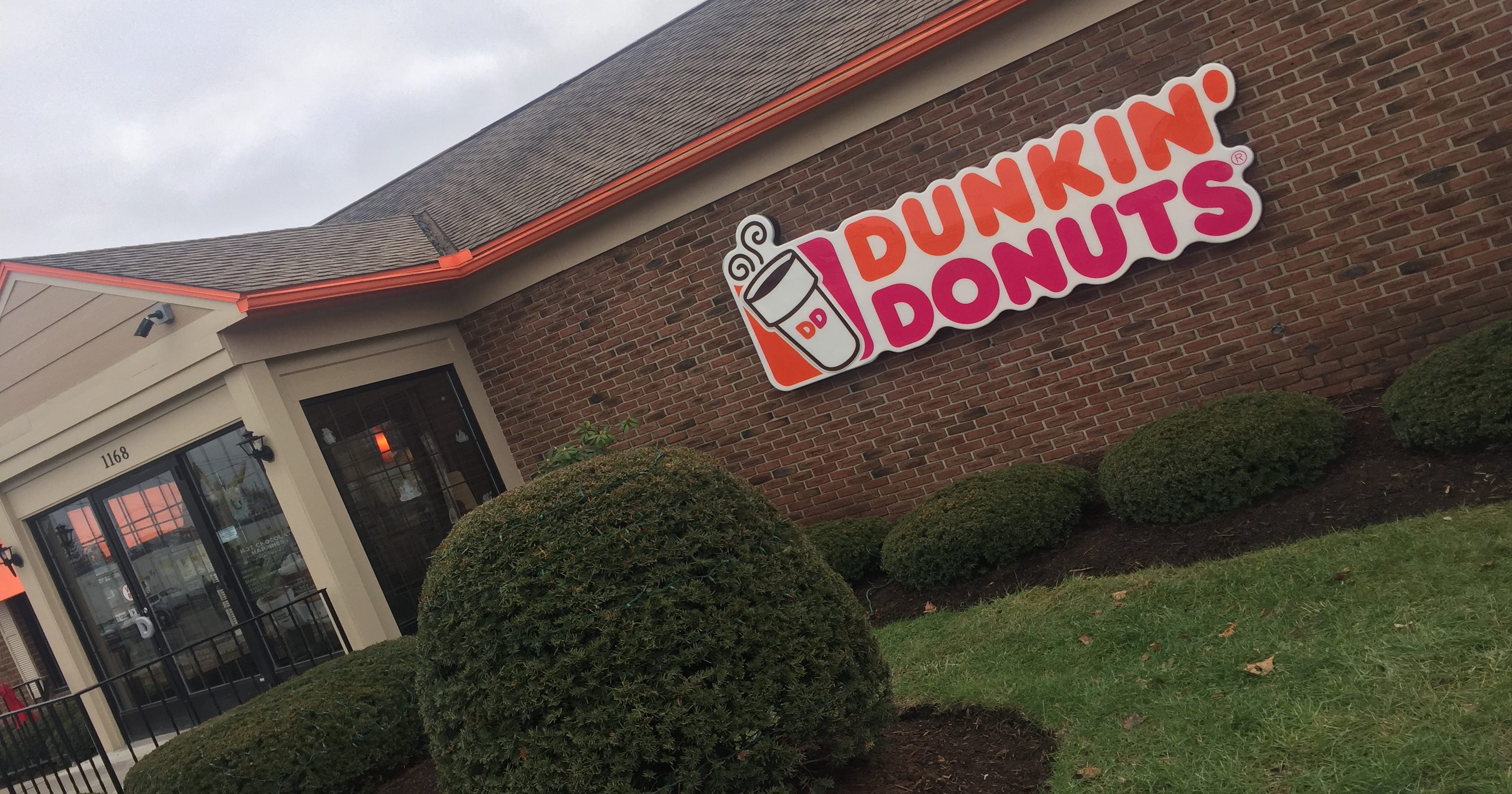 Run on Dunkin'? New coffee spot opens in former bank
