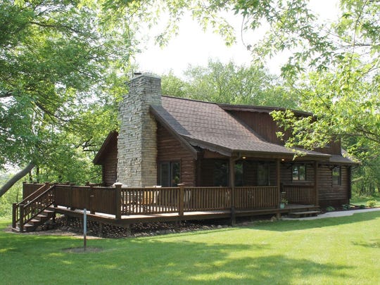 Cabins In Iowa 10 Places To Rent For Outdoors Views Pools And More