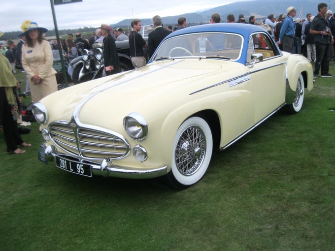 Looking very 1950s both in colors and body shape, this