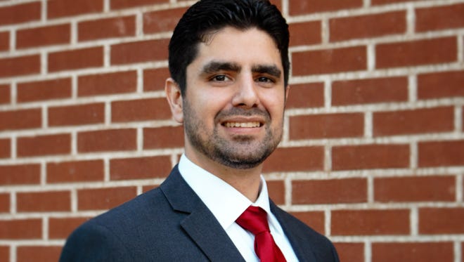 Raul Pinzon has experience in personal injury law, workers’ compensation and immigration cases, particularly for clients from the Latino community.
