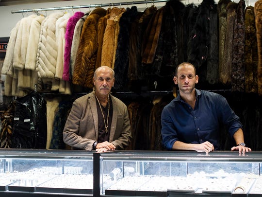 Detroit S Pawn Shop Stars Provide Loan Money For Junior Achievement