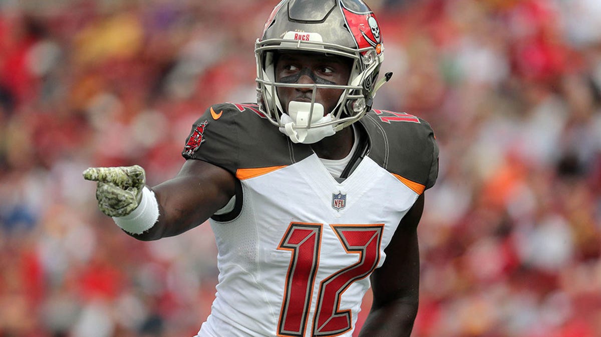 Chris Godwin Willing To Give New Bucs Teammate Tom Brady The No 12