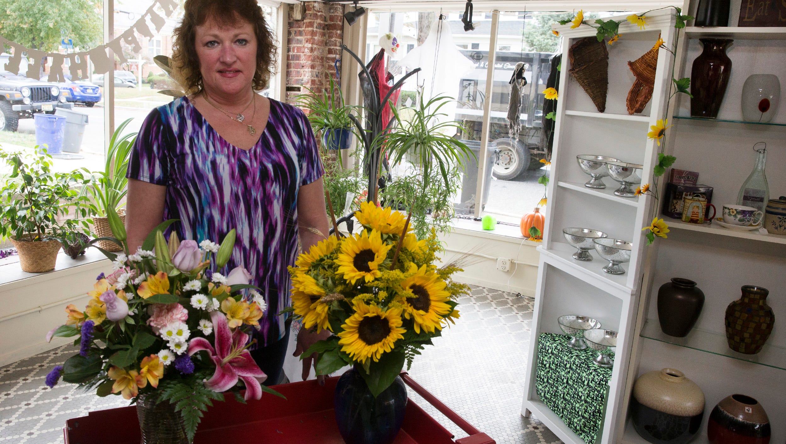 Red Bank florist builds her business anew