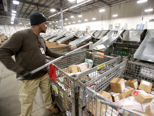 memphis post office braces for holiday peak shipping fedex christmas