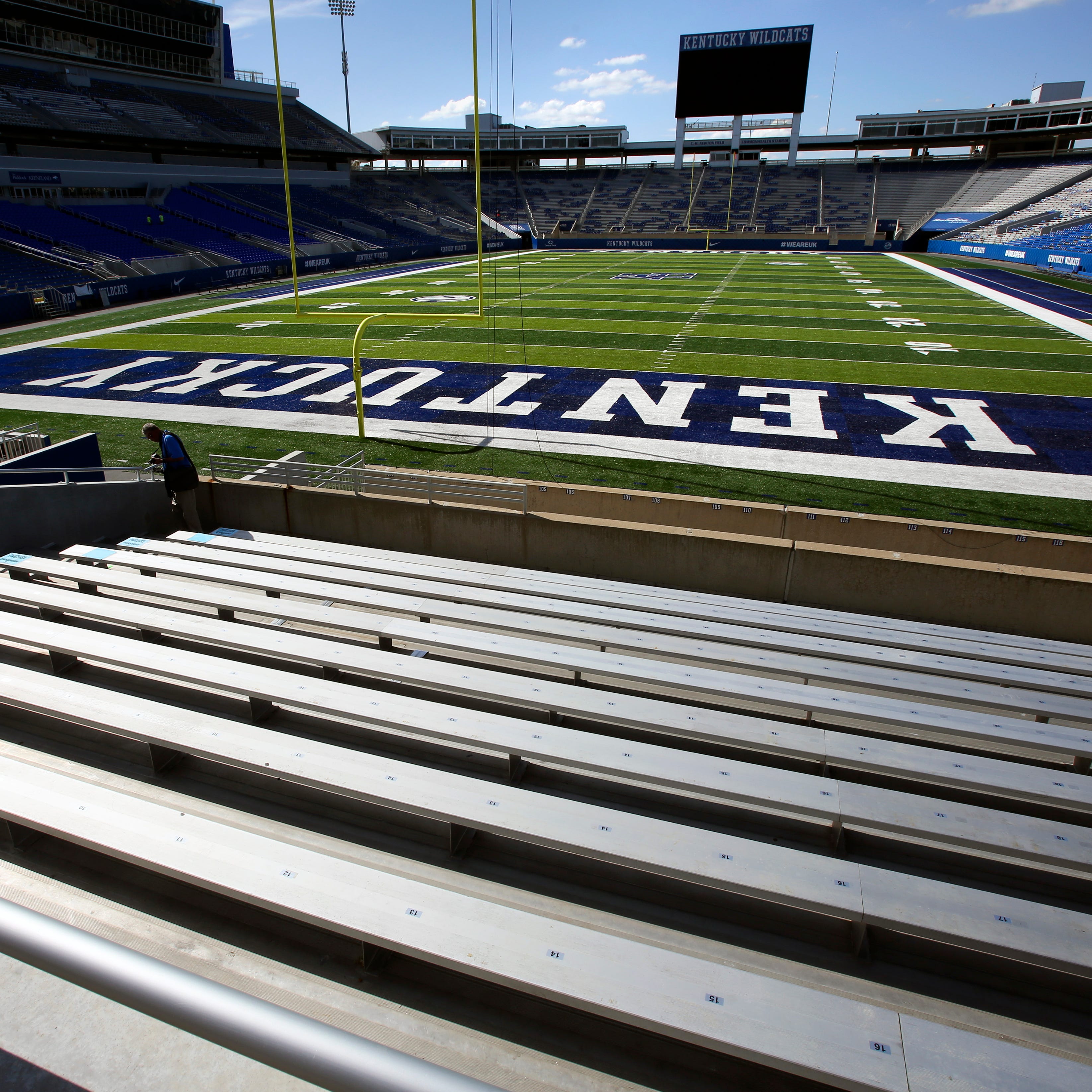 Kentucky Football Recruiting Martez Thrower Commits To 2021 Class