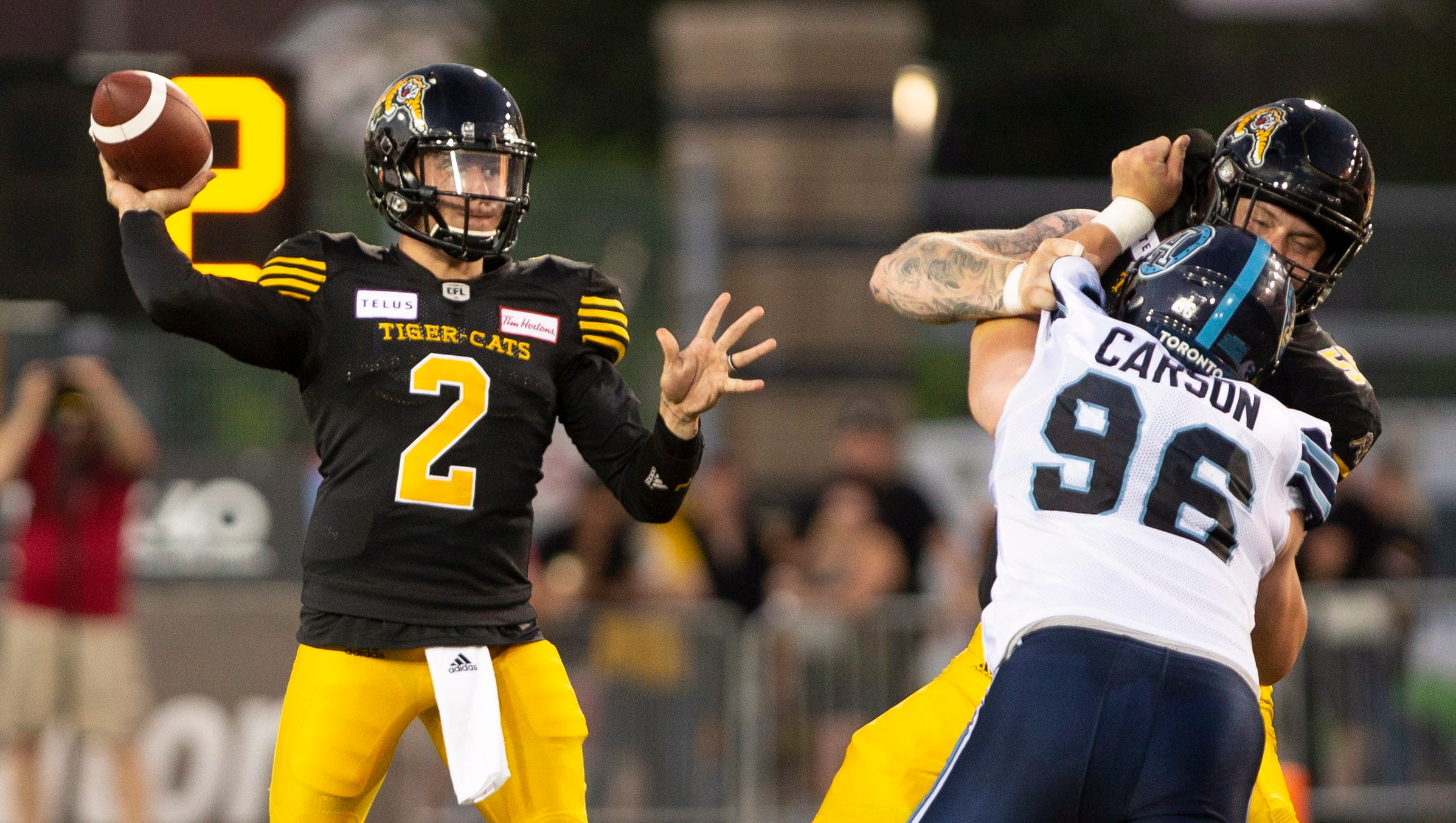 Johnny Manziel Shows Flashes Of Old Self In Cfl Debut With Tiger Cats
