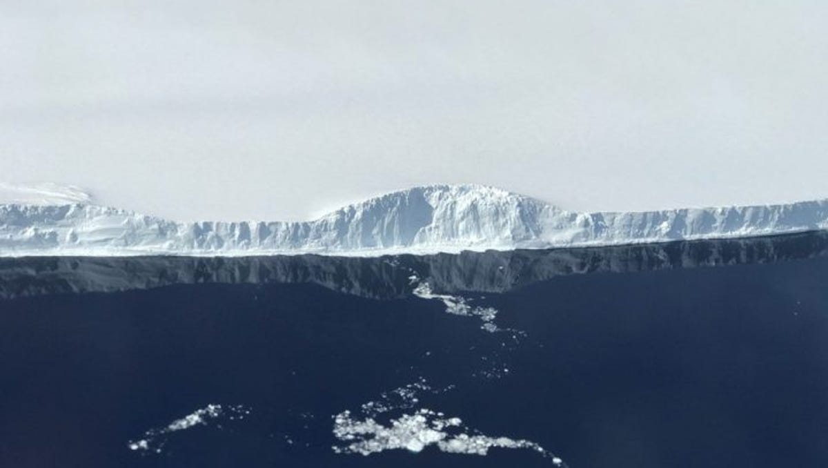 Larsen ice shelf Massive iceberg breaks off Antarctica