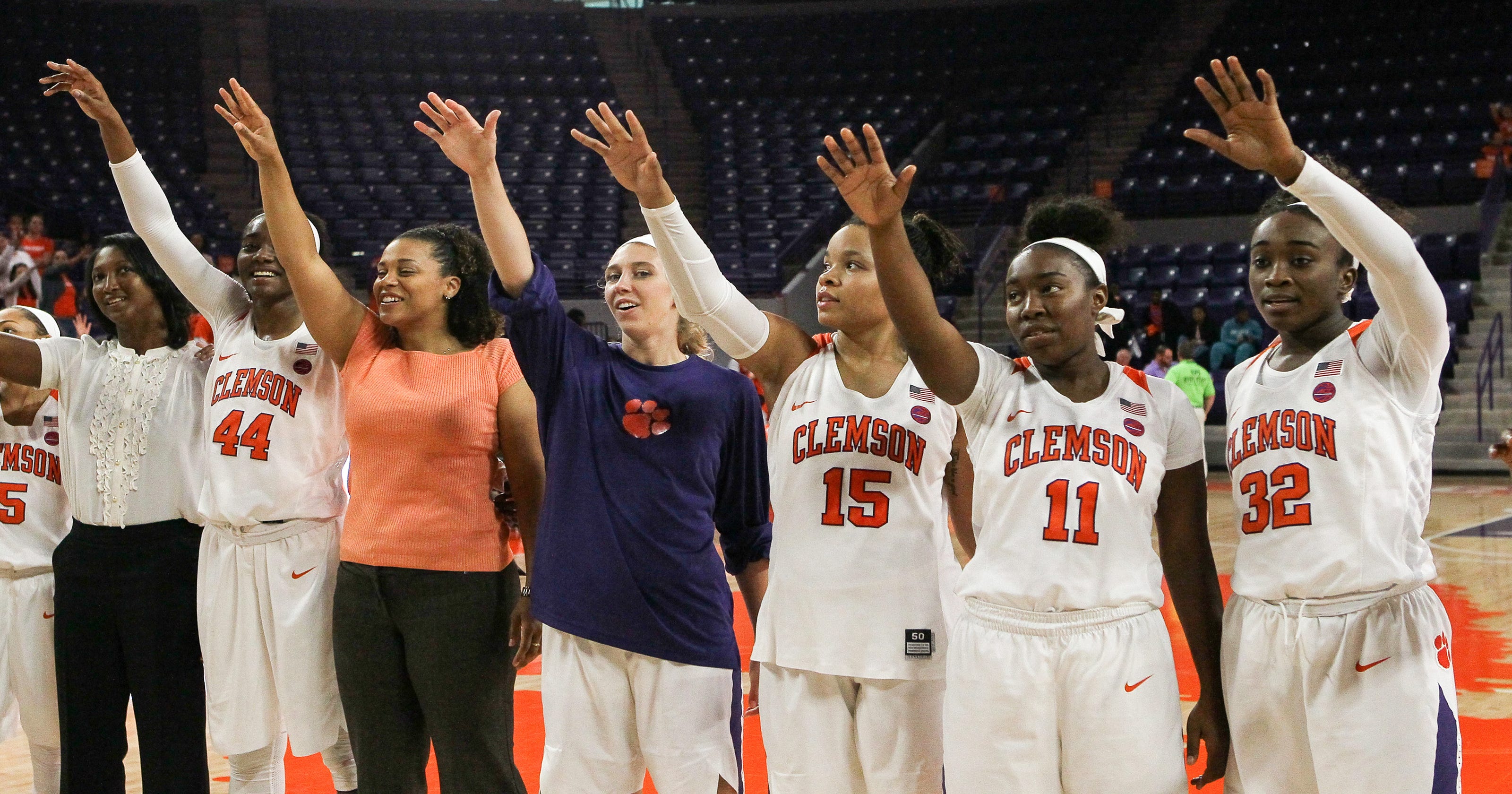 Clemson women's basketball improves to 30