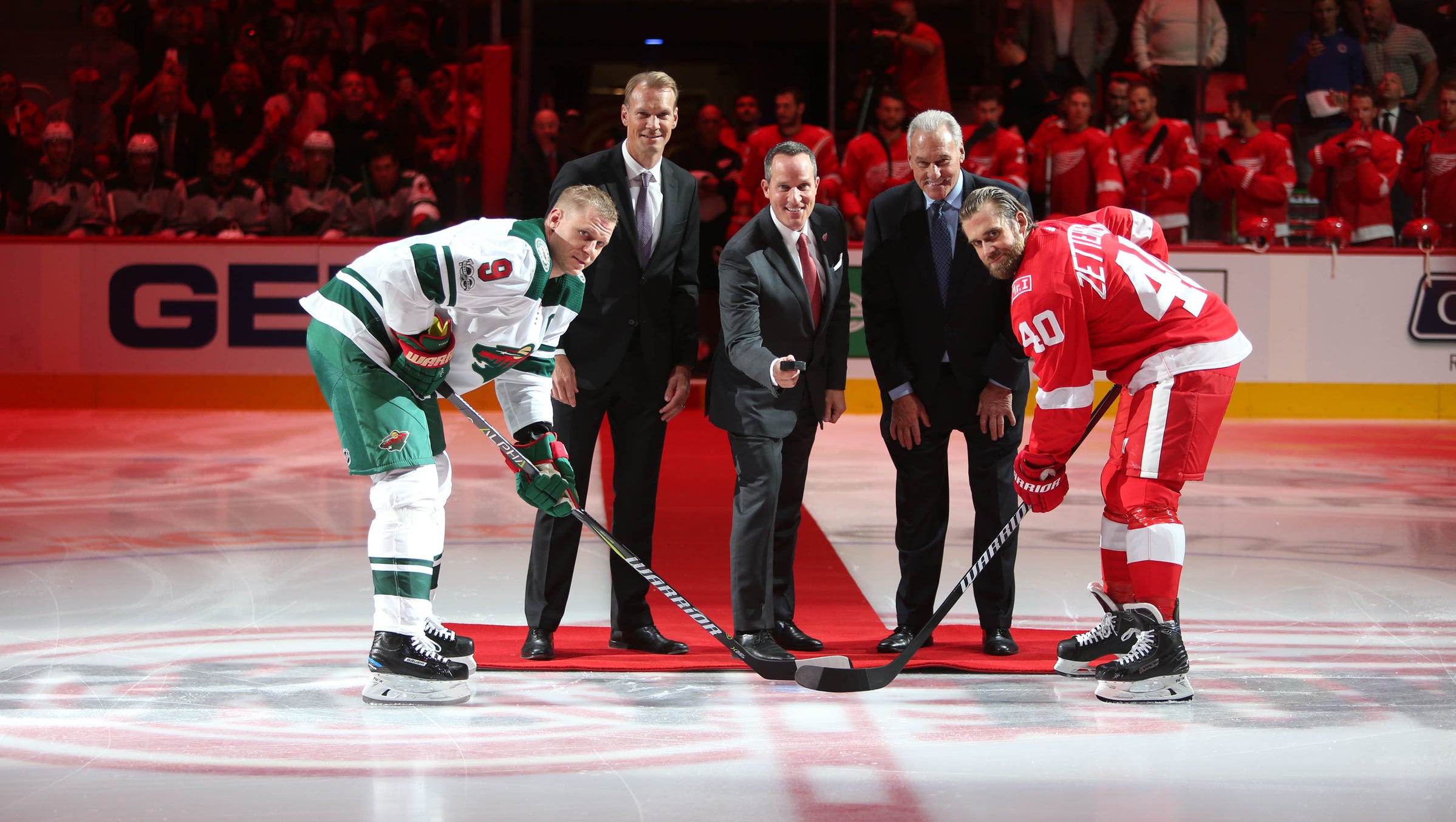 最大48%OFFクーポン Detroit Red Wings – 1stゲームat Little Caesars Arena –  BlakewayパノラマNHL Prints www.rubberdev.gov.lk