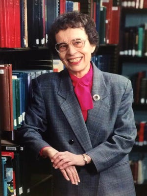Founding Kenton Library director Mary Ann Mongan dies at 88.