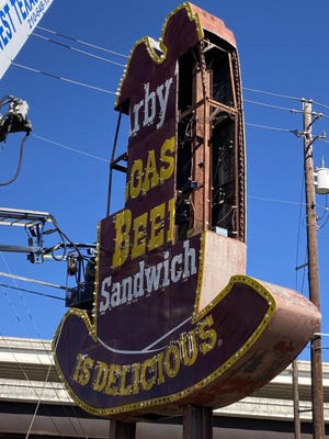 HATS OFF: Iconic Arby's cowboy hat sign in South Austin torn down