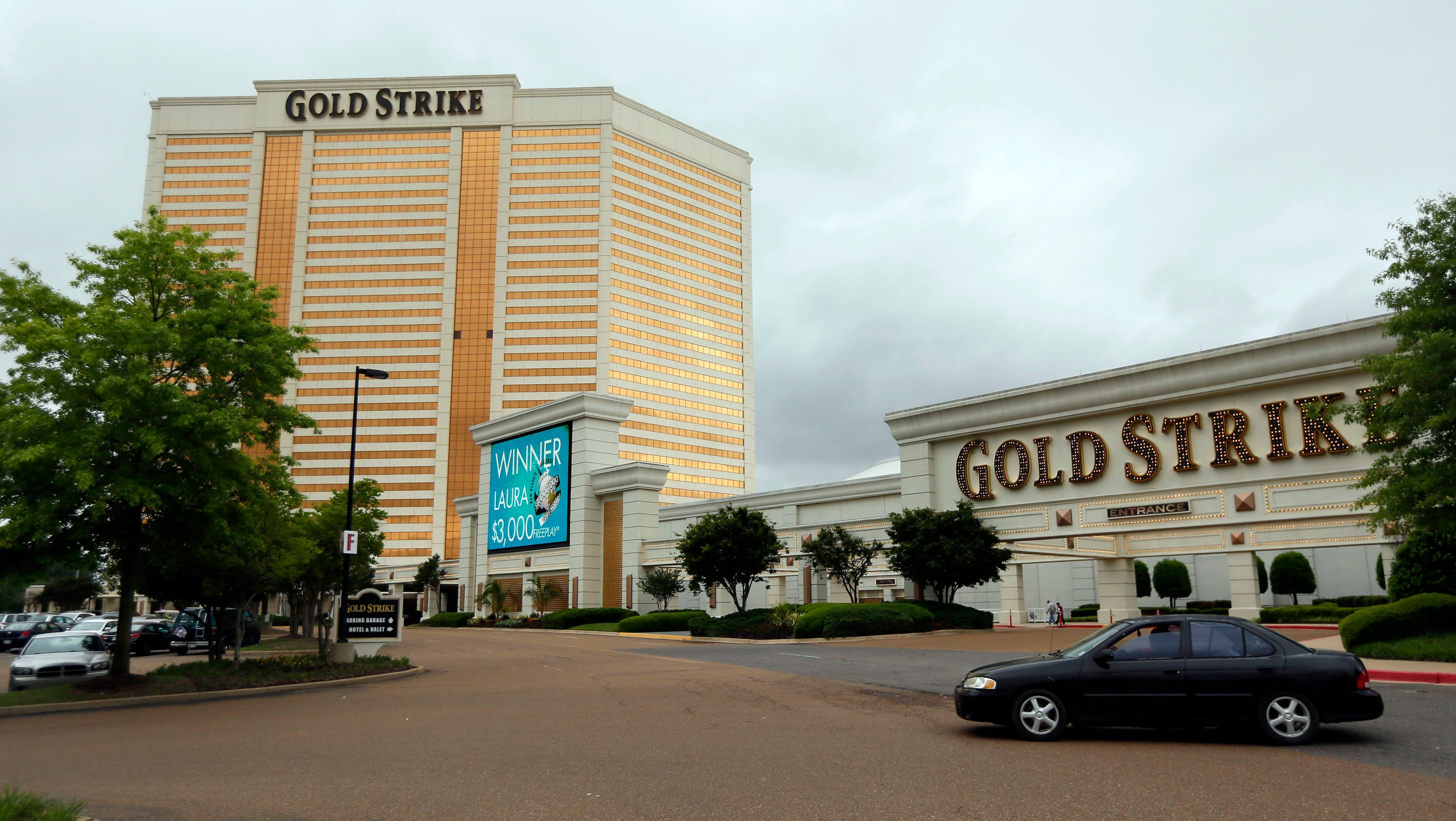 Tunica reels as competition, recession hit casinos