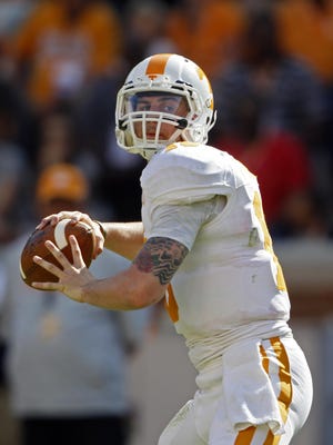 2013年,莱利·弗格森在田纳西州参加了红衫队的比赛,2014年参加了沃尔斯队的春训。