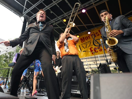 Louis Prima Jr. and the Witnesses perform during the