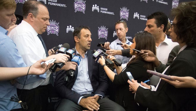Sacramento Kings general manager Vlade Divac is interviewing several candidates for the team's coaching position.