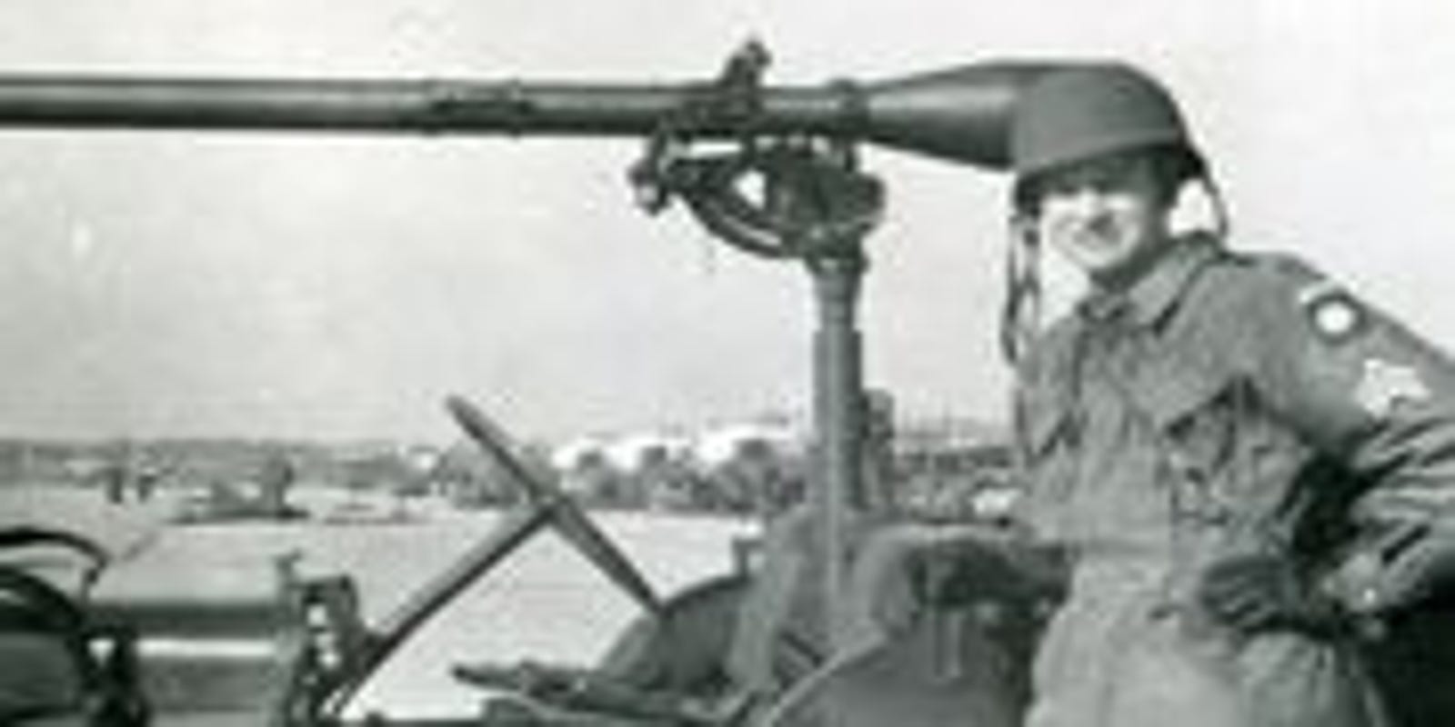 Cape WWII vet a guard for Eisenhower