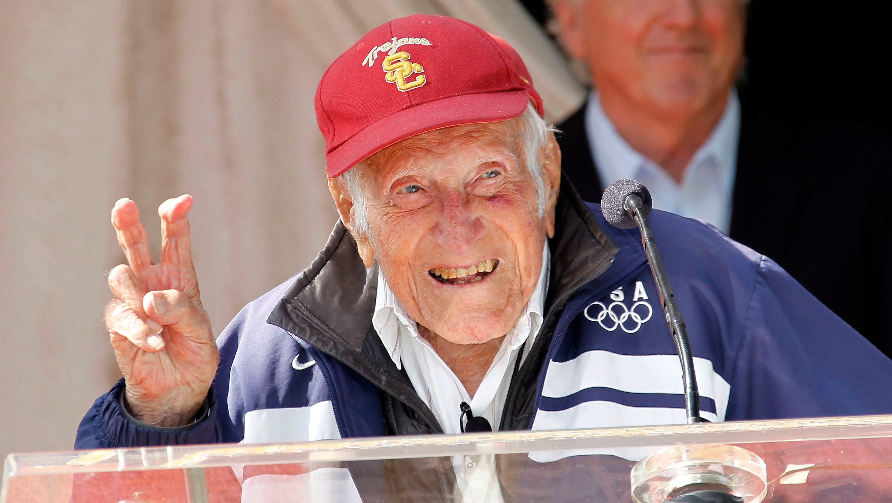 Louis Zamperini World War Ii Hero And Olympian Dies Louis Zamperini World War Ii Hero And Olympian Dies