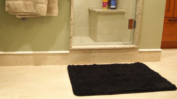 11 Genius Ways To Make Your Tiny Bathroom Feel Bigger